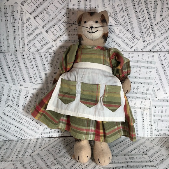 Mrs Fluffy 100% Cotton Cat Anthropomorphic Child’s Plush Cuddly Security Toy - Picture 1 of 9